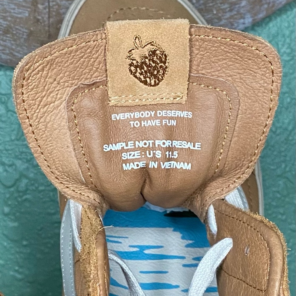 Vans Men's Size 11.5 JFG Chocolate Valley Resort Hi Top Sneakers - Picture 7 of 7